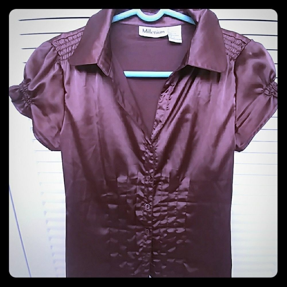 Fancy silky Brown Button up shirt w classy design scrunches